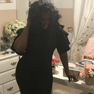 Meet your Posher, Nikeya